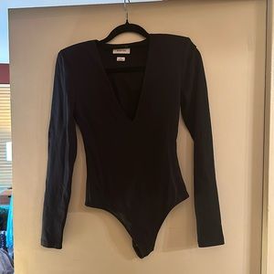 Babaton Contour V-Neck Longsleeve Bodysuit